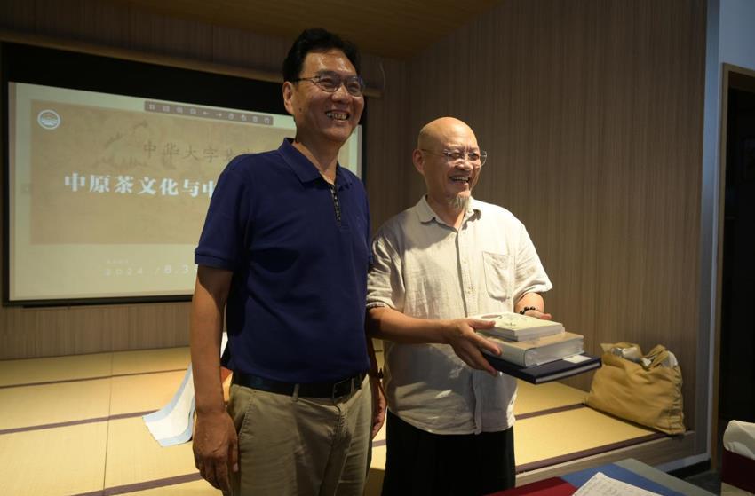 鄭州“茶”話(huà)會(huì ):管城區國香茶城今日解鎖中原茶文化消費新“茶”碼